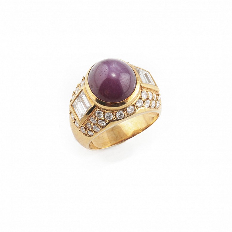 Ring in 18k yellow gold, with central ruby ​​of 11.00 cts.