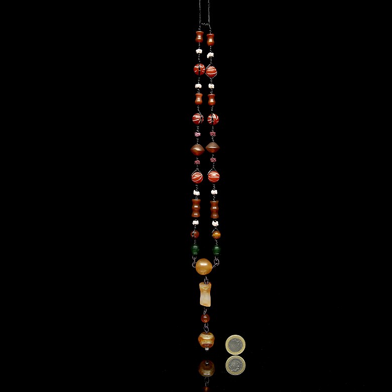 Necklace of colourful agate and glass beads, Qing dynasty - 5