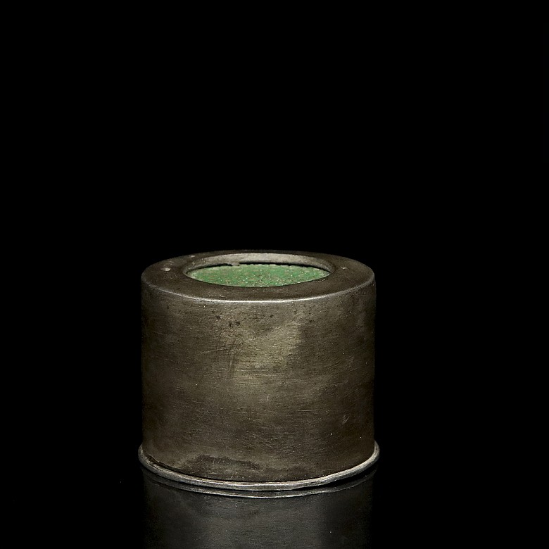 A pewter ring box, Qing dynasty, 19th century