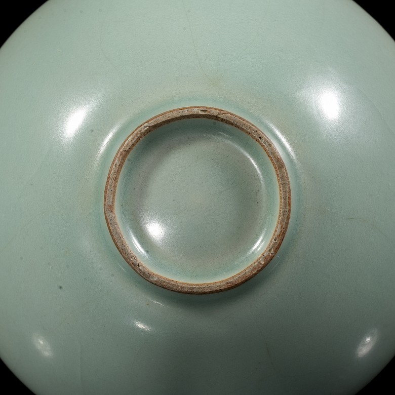 Celadon porcelain bowl, Southern Song Dynasty