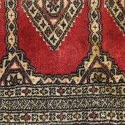 Pair of small Persian-style carpets, 20th century - 5