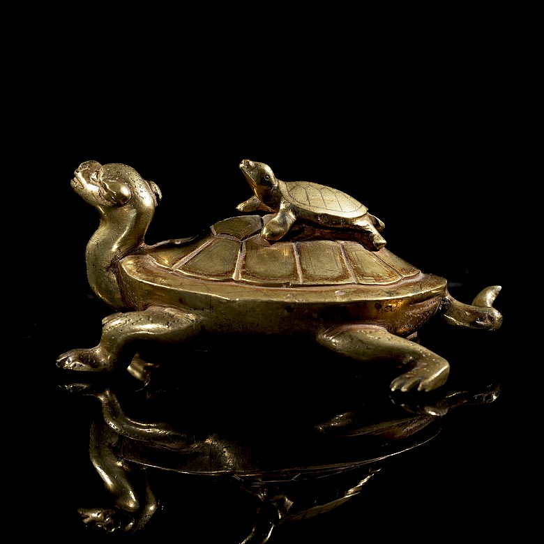 Bronze figure ‘Turtles’, Tang Dynasty