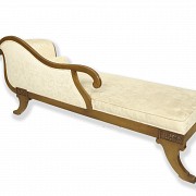 Victorian style chaise longue