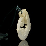 Carved jade pendant, Eastern Han dynasty