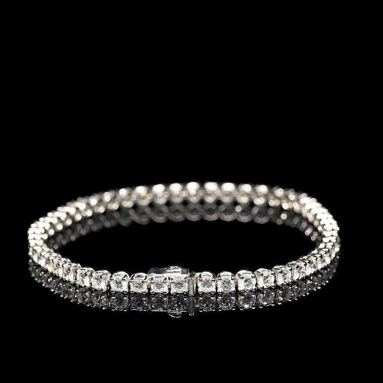 White gold and diamond rivière bracelet