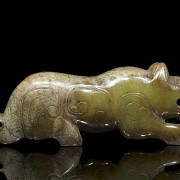 Jade ‘Beast’ figurine, Western Zhou dynasty