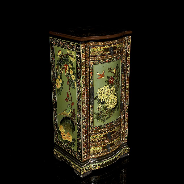 Asian lacquered wooden commode chest of drawers, 20th century