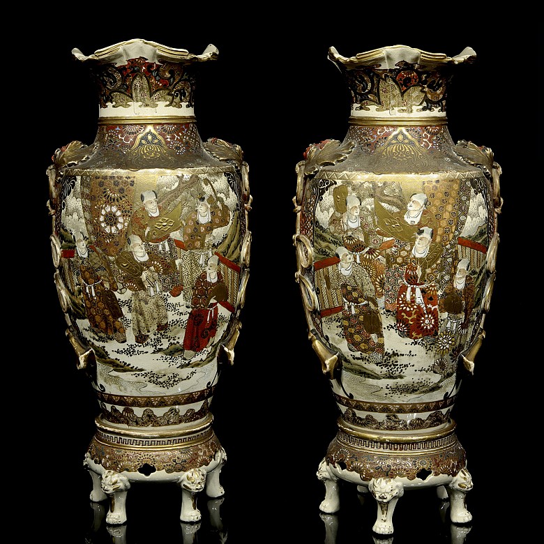 Pair of Satsuma vases, Japan, early 20th century