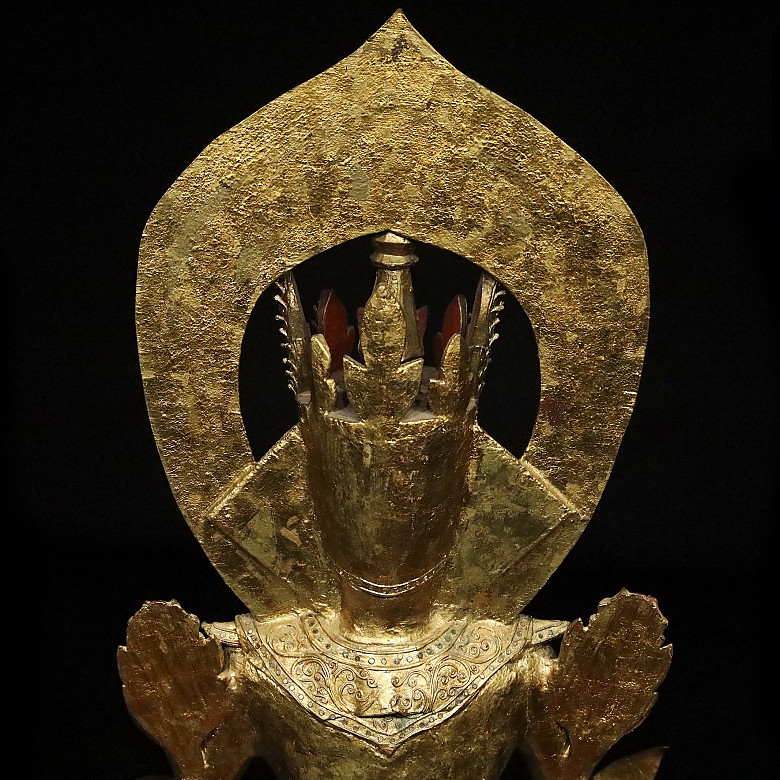 Large sculpture of Thai 