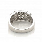 Ring in 18k white gold and diamonds