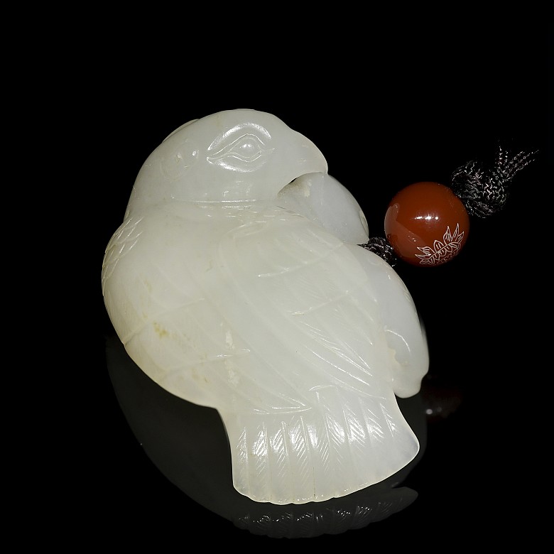 White jade pendant 