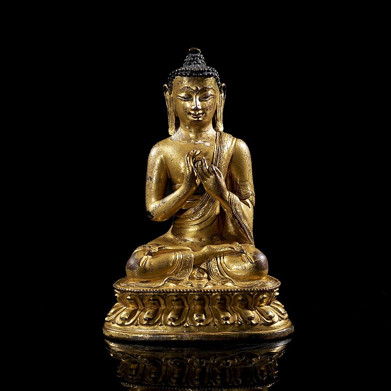 Gilt-bronze figure ‘Shakyamuni Buddha’, Qing dynasty