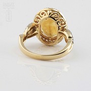 18k yellow gold ring with citrine and diamonds.