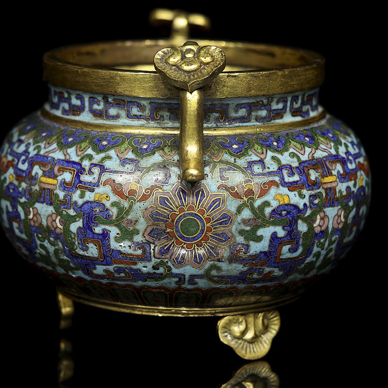 Cloisonné tripod censer ‘Ruyi and phoenix’, Qing dynasty