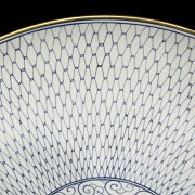 Blue and white enamelled porcelain dish, 20th century - 1