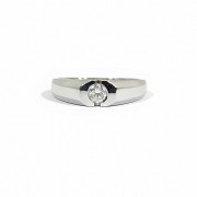 Beautiful diamond solitaire with 0.19cts