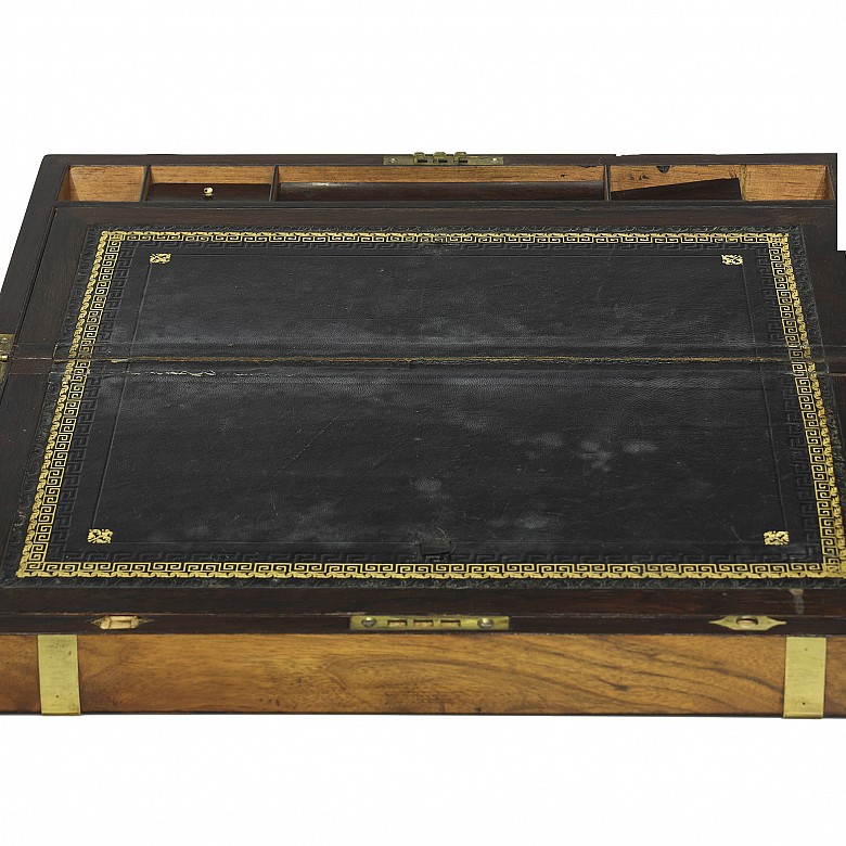 Writing desk in mahogany and brass, 19th century