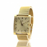 Vintage ‘Lip’ watch in 18kt yellow gold