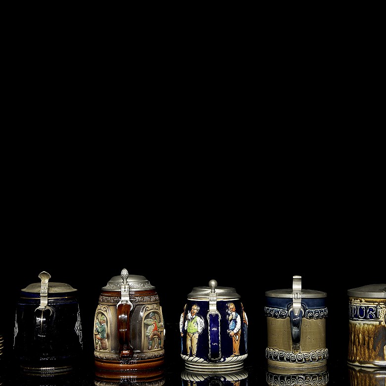 Six glazed ceramic beer steins, 20th century - 3