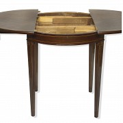 Extending circular table, Empire style, 20th century