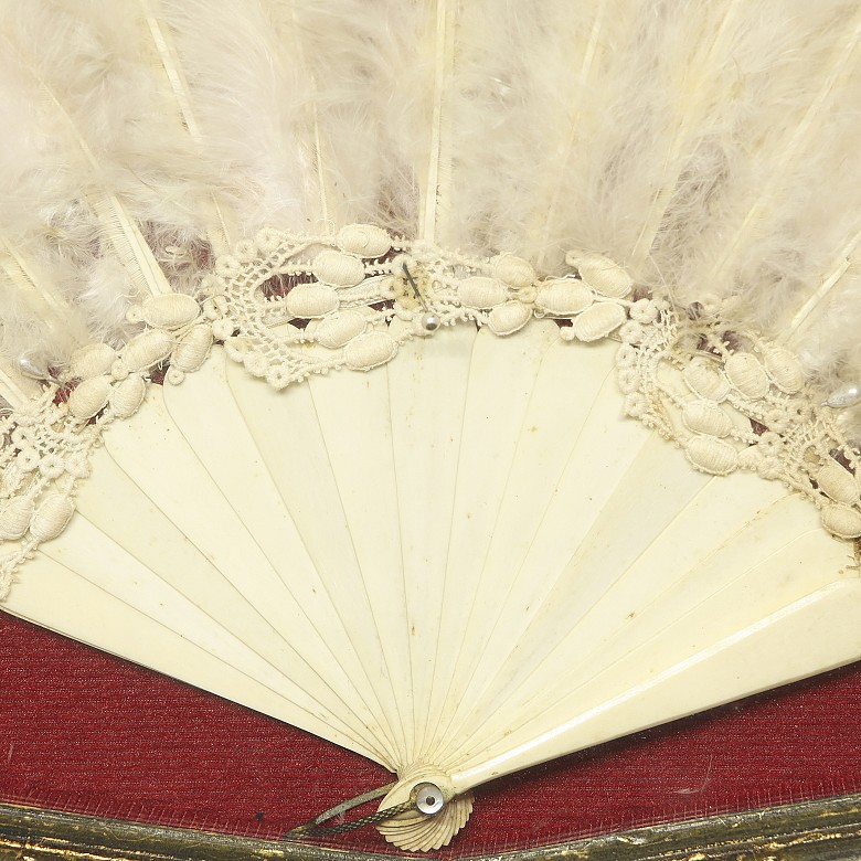 Ostrich feather fan with fan holder, 20th century