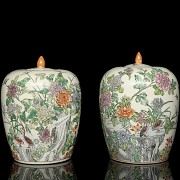 Pair of ‘Chrysanthemums and birds’ tibor, 20th century