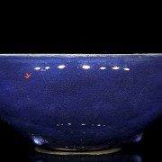 A blue glazed tripod censer, Qing dynasty