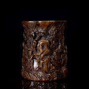 A wooden Chenxiangmu ‘Scene’ brush container, Qing dynasty