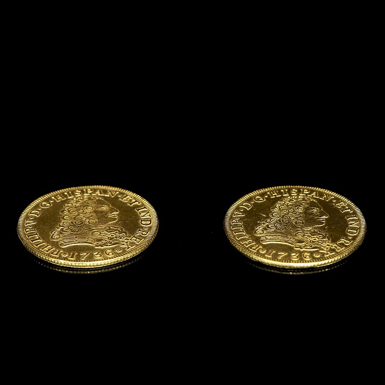 Two gold coins ‘Philippe V’, Mexico 18th century