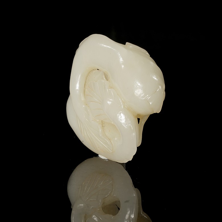 Carved jade pendant “Carps”, Qing dynasty