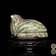 Porcelain enameled ‘Quail’ box, Chinese Republic