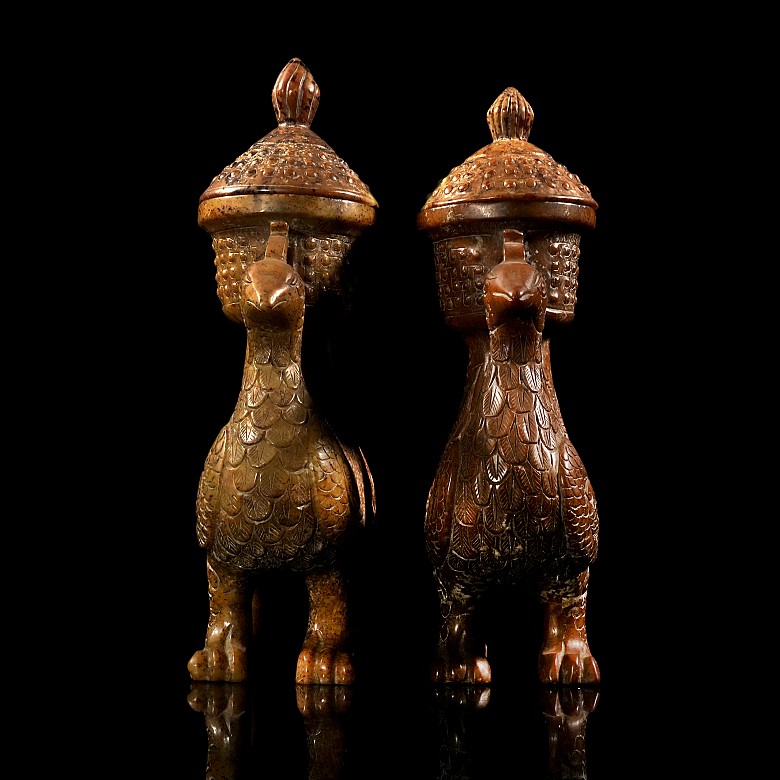 Pair of stone vessels ‘Birds’, Han style