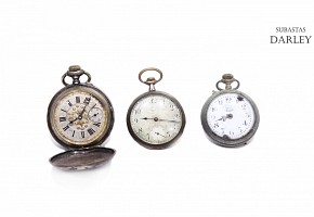 Lot of three pocket watches.