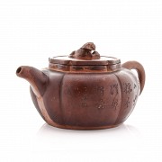 A Chinese clay teapot, Yixing.