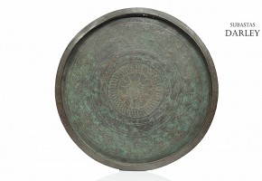 Large Indonesian copper tray, Talam, 19th - 20th centuries