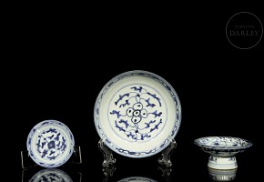 Three asian pottery objects, Qing dynasty