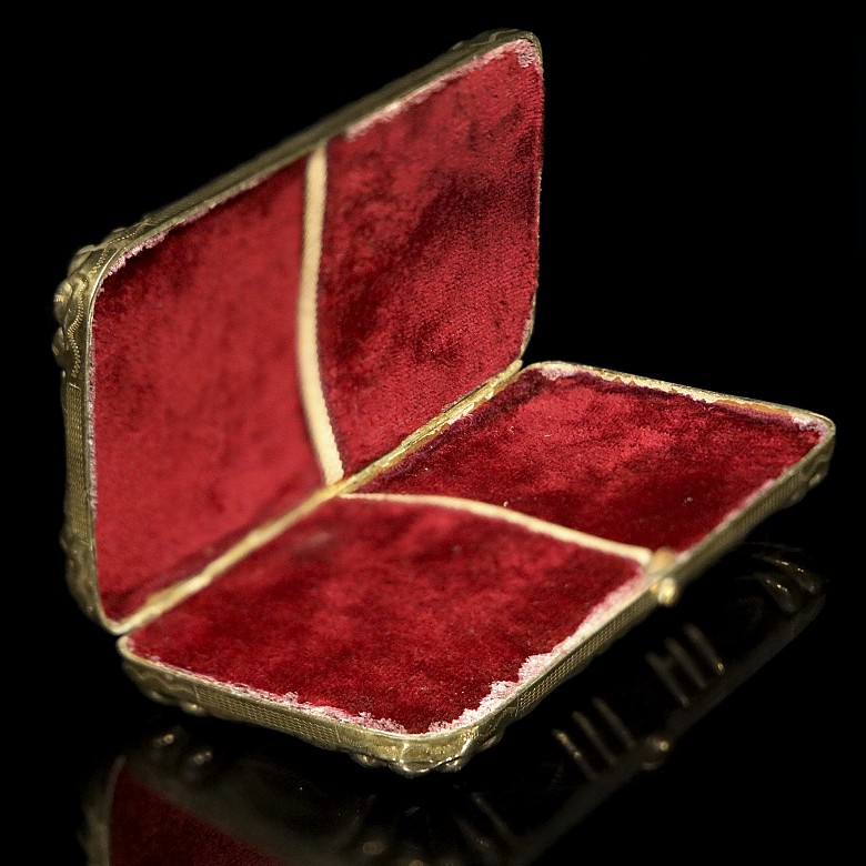 A silver gilded cigarette case, 19th century