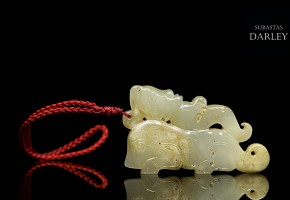 Carved jade pendant, Western Zhou