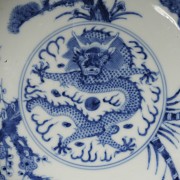 Glazed porcelain plate ‘The three friends of winter and dragon’, with Guangxu mark