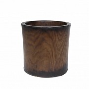 Large wooden brush jar, 20th century