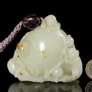 Carved jade figurine ‘Monkeys and Peaches’, Qing dynasty