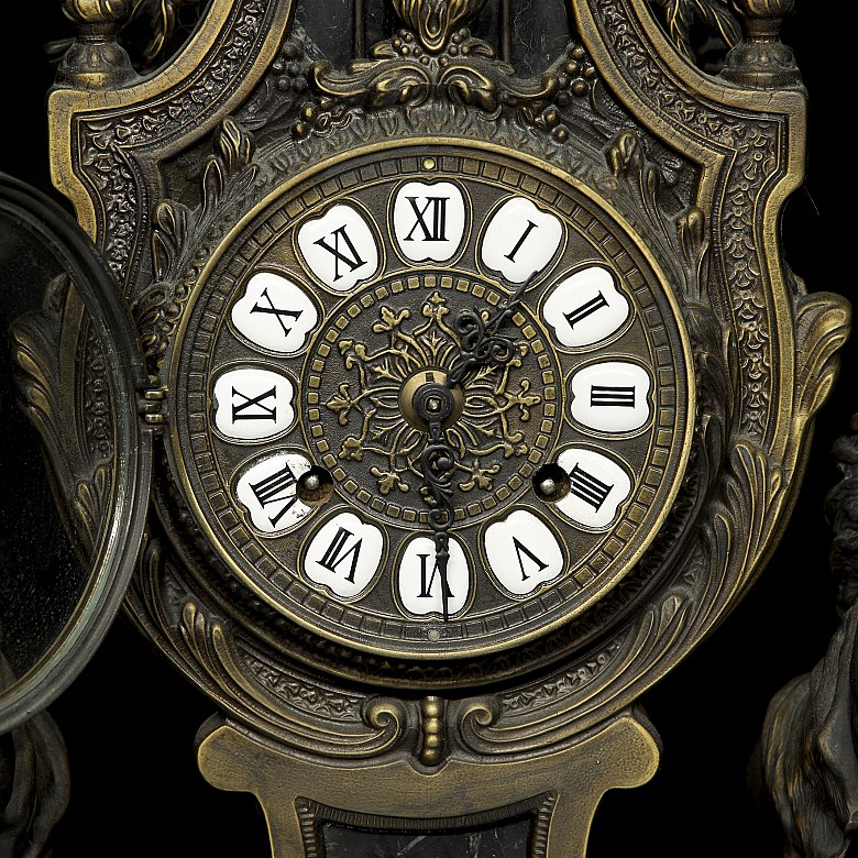 Bronze and marble clock with garnish, 20th century