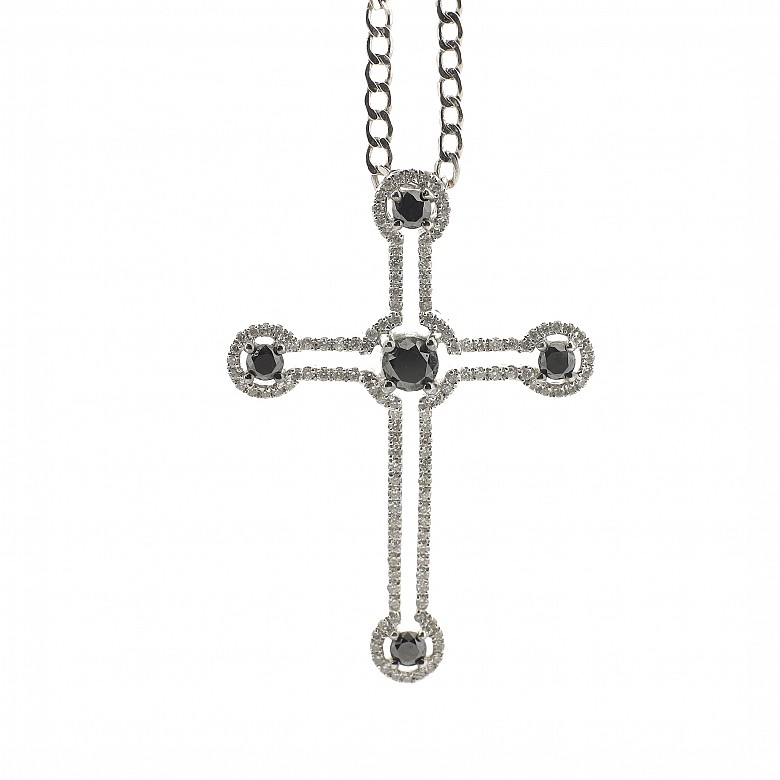 White gold cross, with diamonds