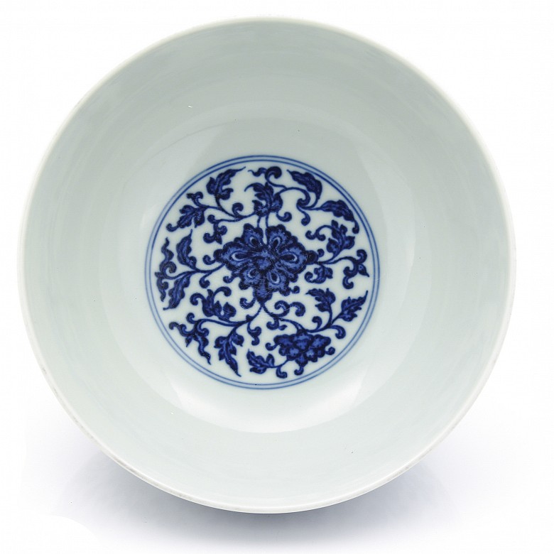 Porcelain bowl, blue and white, Guangxu seal mark.