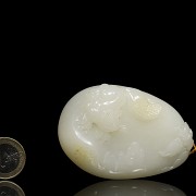 White jade pendant 'Squirrel and butterfly', Qing dynasty, Qianlong