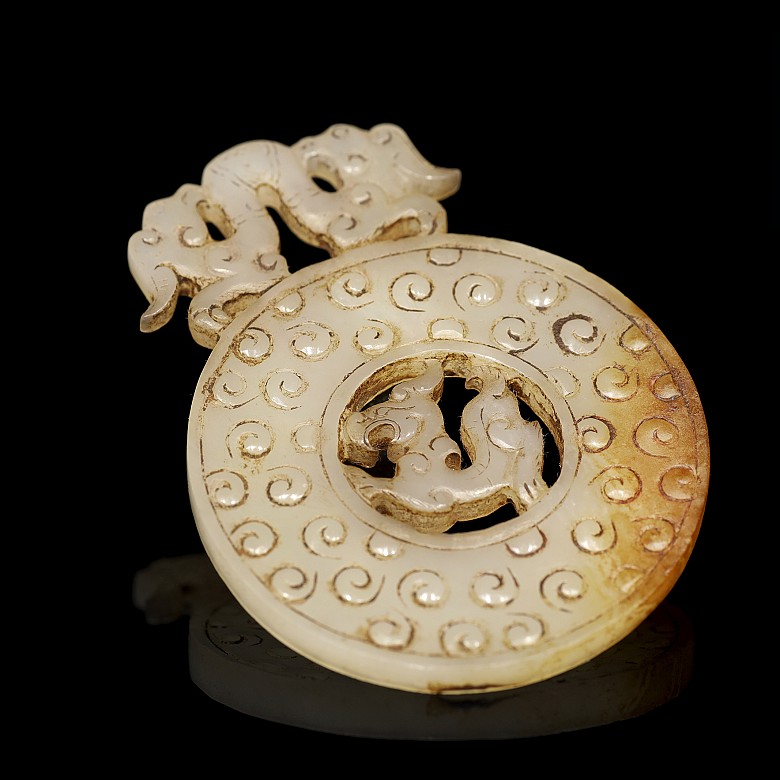 Carved jade 'bi' plaque, Western Han dynasty