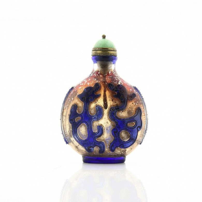 Chinese peking glass snuff bottle, Qing dynasty (1644-1912)