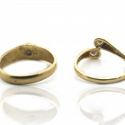 Two 18k gold and diamond rings