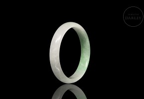 Two-coloured jade carved bicoloured bangle