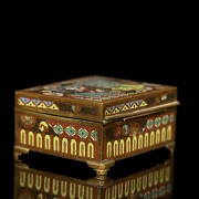 Pequeña caja de cloisonné, Asia, S.XX